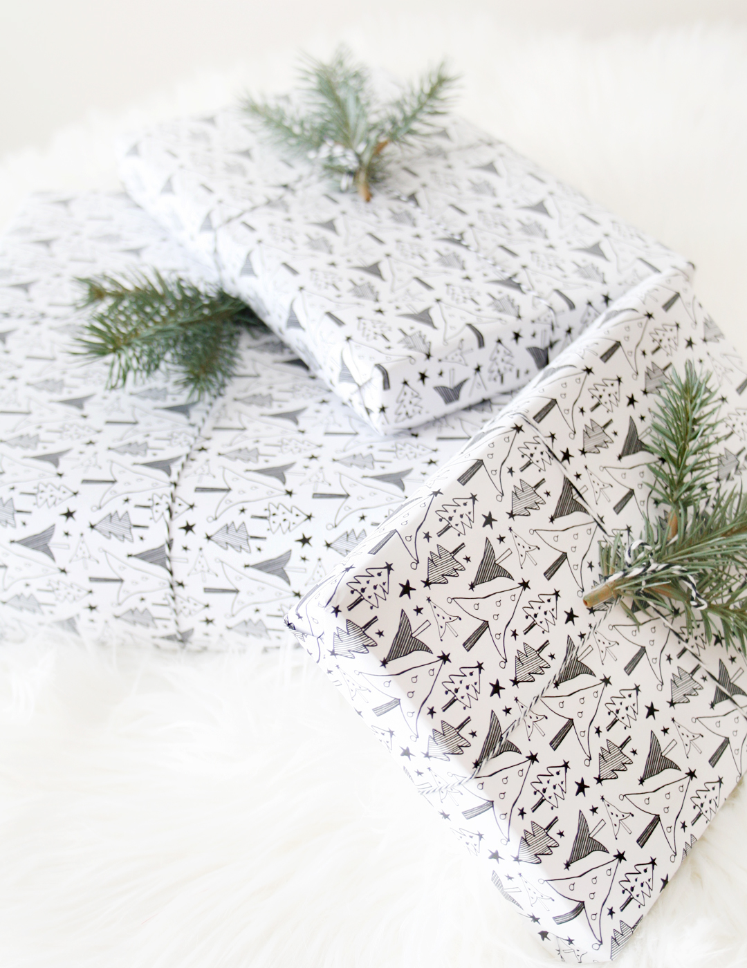 Free Printable Holiday Wrapping Paper Love Vividly